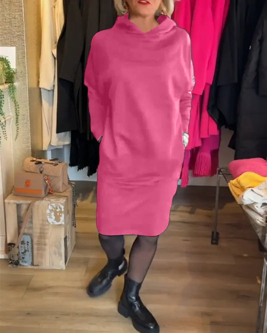 Sukienka casual z kapturem i kieszeniami